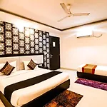 Hotel Olive Zone Near Delhi Airport
